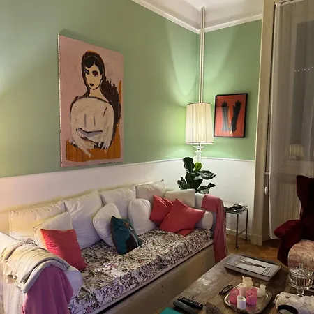 Δωμάτια σε οικογενειακή κατοικία Art Lovers